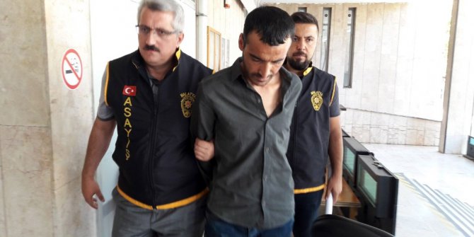 Ev faresi kıskıvrak yakalandı