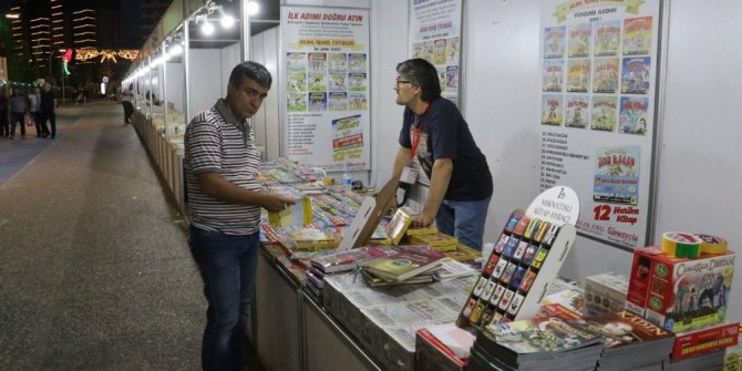 Atatürk Kent Park kitap kurtlarını bekliyor