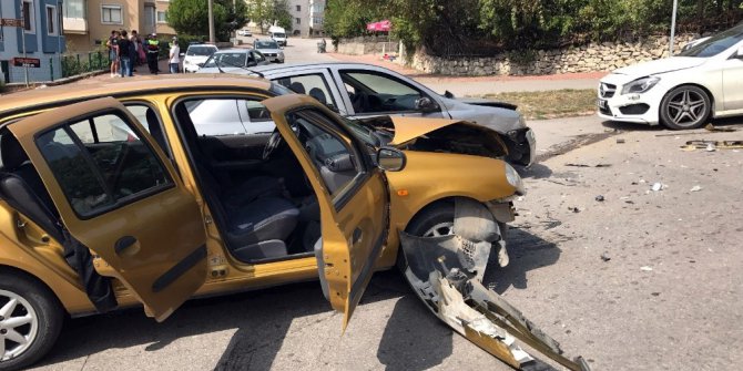 Karabük’te zincirleme trafik kazası: 2 yaralı