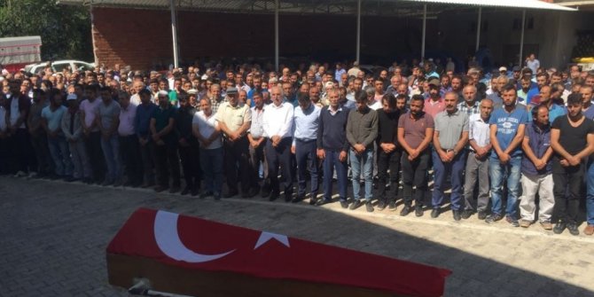 Kalp krizi sonucu vefat eden polis memuru toprağa verildi.