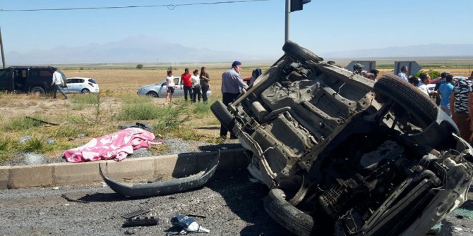 Kayseri-Niğde karayolunda trafik kazası: 1 ölü, 7 yaralı