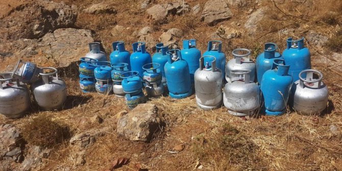 Teröristin öldürüldüğü yerde 3 sığınak bulundu