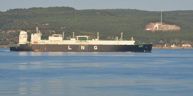 LNG tankeri  boğazdan geçti