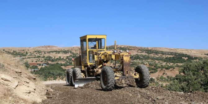 Tunceli’de köy yolları yapılıyor
