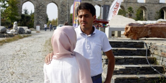 Özel kolej başörtülü kızın okul kaydını iptal etti