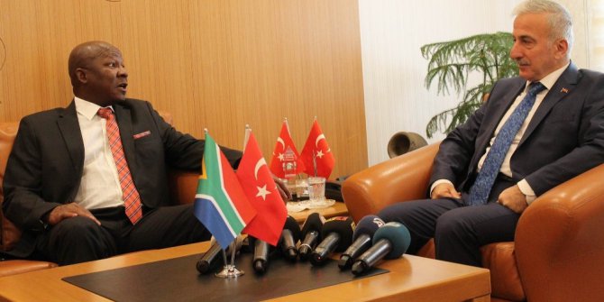 Güney Afrika Cumhuriyeti Büyükelçisi Vali Kamçı’yı ziyaret etti