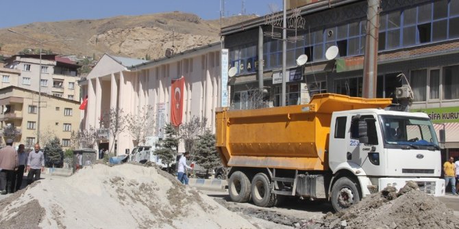 Hakkari’de altyapı ve asfalt çalışması