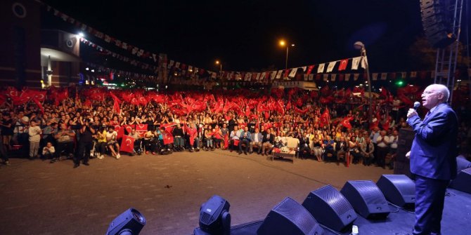 Yenimahalle Meydan’a aktı, Haluk Levent on binlerle söyledi