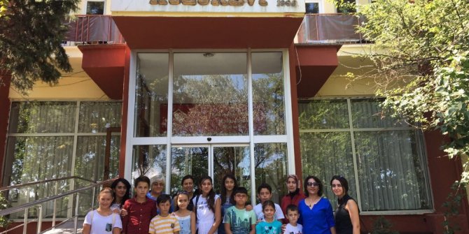 Halk Merkezi kursiyerlerinden huzurevi ziyareti