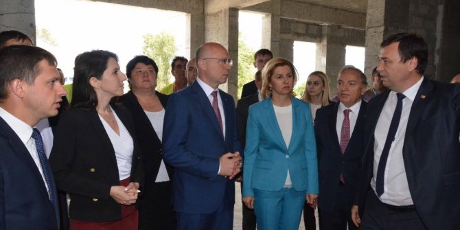 Moldova Başbakanı Filip’ten TİKA’nın hastane şantiyesine ziyaret