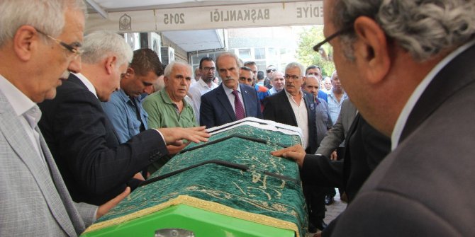Çavuşoğlu’nun amcası son yolculuğuna uğurlandı
