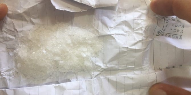 Siirt’te kaçak sigara ve uyuşturucu ele geçirildi