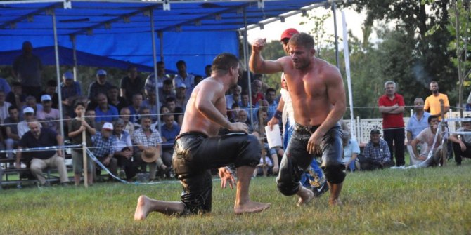 Güreş severler doğu kışlada buluşacak