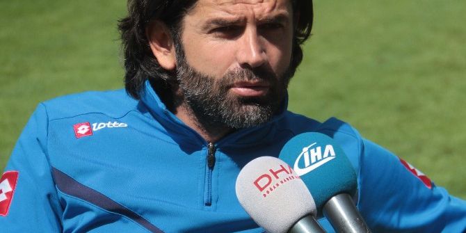 Üzülmez: "Babam, ’Seviyor Musun Parayı’ Diye Sordu"