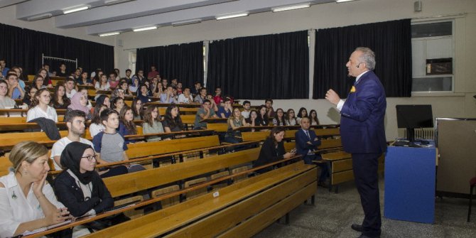 ESOGÜ Tıp Fakültesi 2017-2018 Öğretim Yılı 1’inci sınıf öğrencilerine Oryantasyon Programı