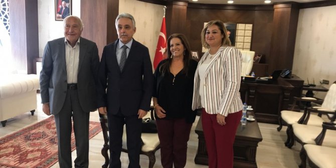 Usta oyuncu Erdoğan’ın ailesinden Vali Toprak’a ziyaret