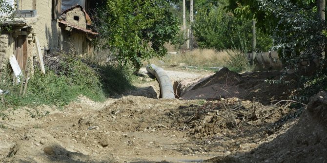 Korkuteli’de damlama sulama projesi başladı