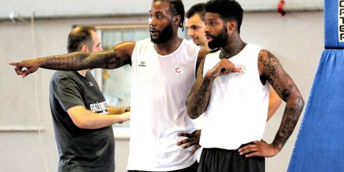 Gaziantep Basketbol’un ABD’li oyuncuları kampa katıldı