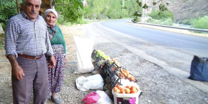 Yaşlı çiftin ekmek mücadelesi