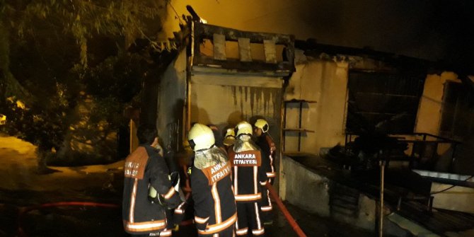 Tarihi Sobacılar Çarşısı’nda korkutan yangın