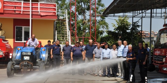 Büyükşehir Belediyesinden muhtarlara yangın söndürme aracı