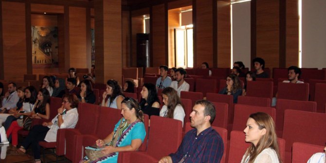 Edirne açık hava amfisi geleceğin mimarlarını yetiştiriyor