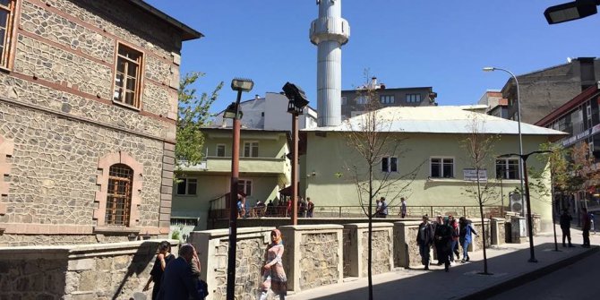 Dönüşümden Yukarı Mumcu Camii de nasiplenecek