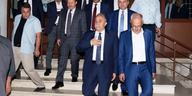 Bakan Fakıbaba’nın Manisa mesaisi sabah ezanıyla başladı