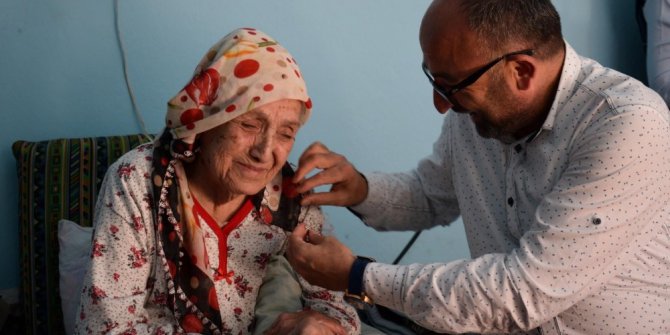 Neriman anneye 99’uncu yaş günü sürprizi