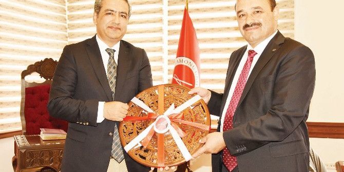 Somali Büyükelçisi Bekar, Rektör Aydın’ı Ziyaret Etti