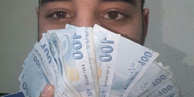 Suriyeli çocukları kiralayarak dilendiren çete çocukların getirdikleri paralarla böyle poz verdi