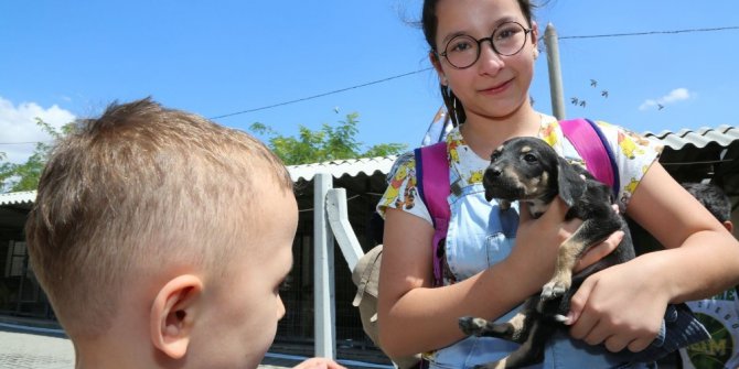 Öğrenciler ve velileri hayvan dostları ile buluştu