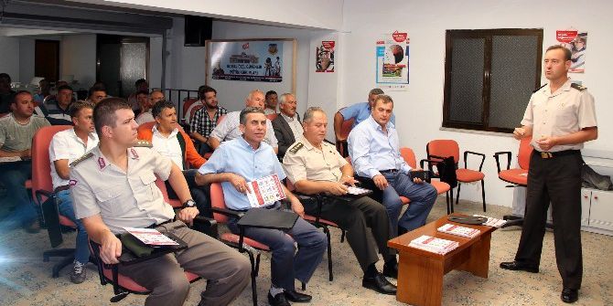 Jandarma’dan Servis Şoförlerine Eğitim