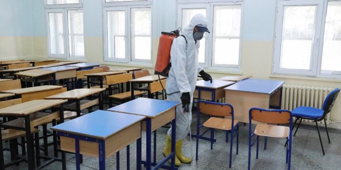 Talas’ta eğitim-öğretim öncesi ilaçlama yapıldı