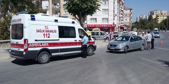 Karaman’da otomobilin çarptığı yaşlı kadın yaralandı