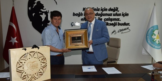 Ural ve Manisa’nın kardeşliği devam ediyor