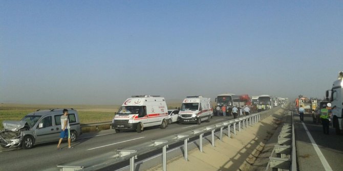 Eskişehir’de 12 aracın karıştığı zincirleme kaza