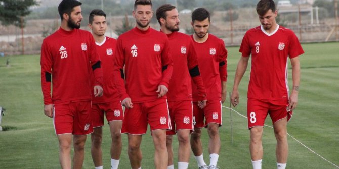 Aybaba: "Yabancı oyuncu sayısının arkasına sığınmasınlar"