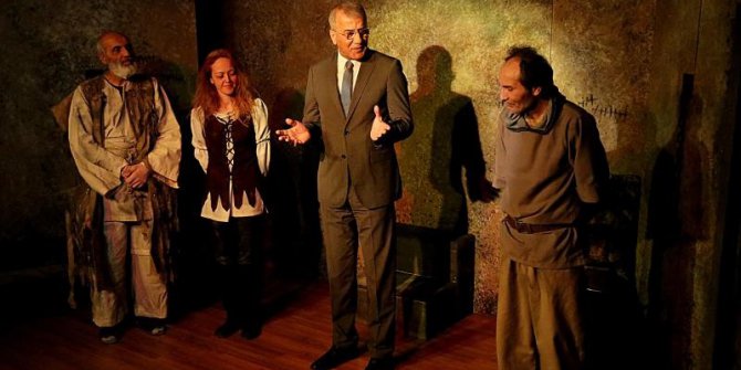 Mezitli Belediyesi Oda Tiyatrosu’na 4 ödül