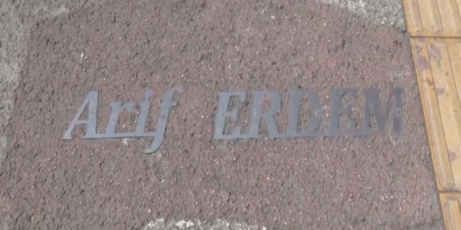 Erdem Sökülecek, Tütüneker Kalacak