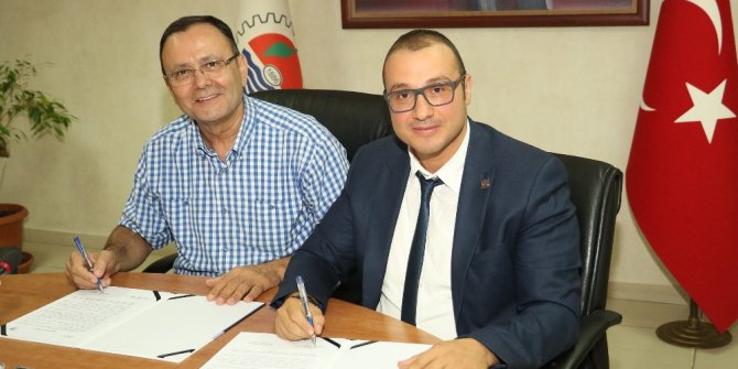 İnsan Kaynakları Yönetimi ve Liderlik Zirvesi için imzalar atıldı