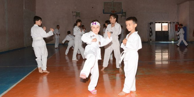 Tekvando kursunda ‘Sarı Kuşak’ heyecanı