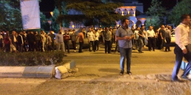 Tartıştığı kişiyi silahla vurdu