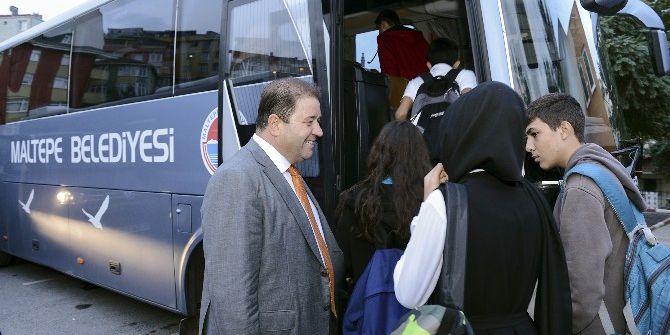 Maltepeli Öğrencilerin Ücretsiz Servis Mutluluğu