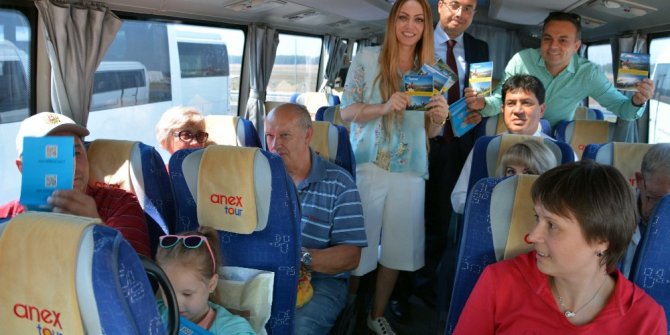 Turistlere sürpriz karşılama