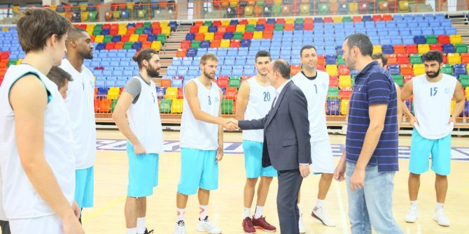 Başkan Altay’dan basketbol takımına ziyaret