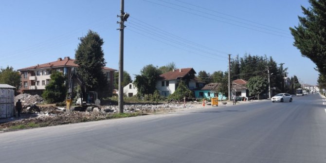 Düzce Belediyesi’nin çevre yolu çalışması sürüyor