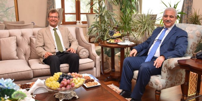 Vali Güvençer, Almanya İzmir Başkonsolosu Lassig’i ağırladı