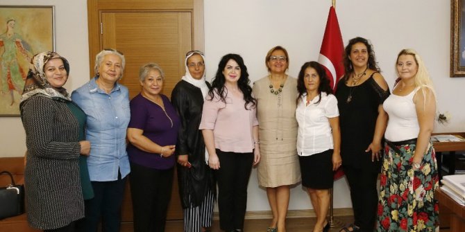 Kadın muhtarlardan Pekdaş’a destek