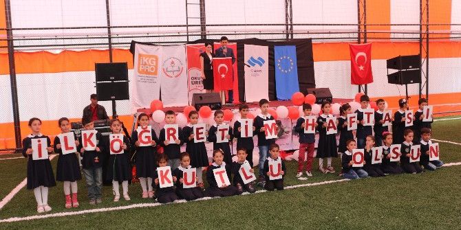 Ağrı’da İlköğretim Haftası Kutlamaları